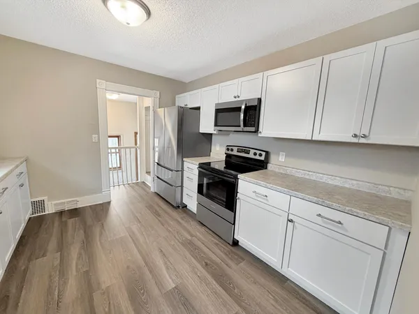 $185,000 | 809 11th Avenue North, Fargo, ND 58102