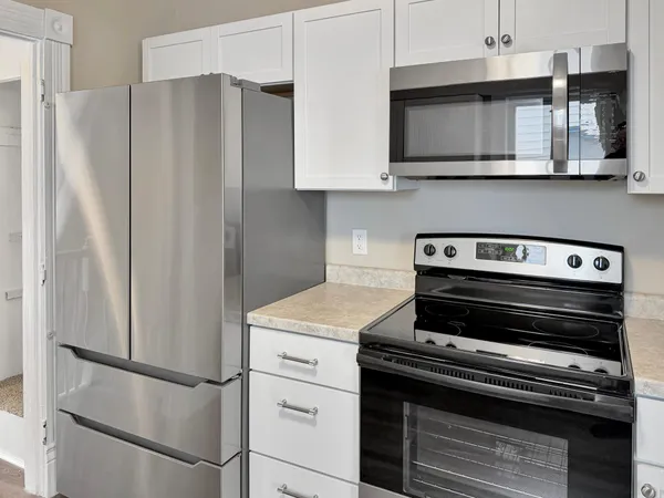 $185,000 | 809 11th Avenue North, Fargo, ND 58102