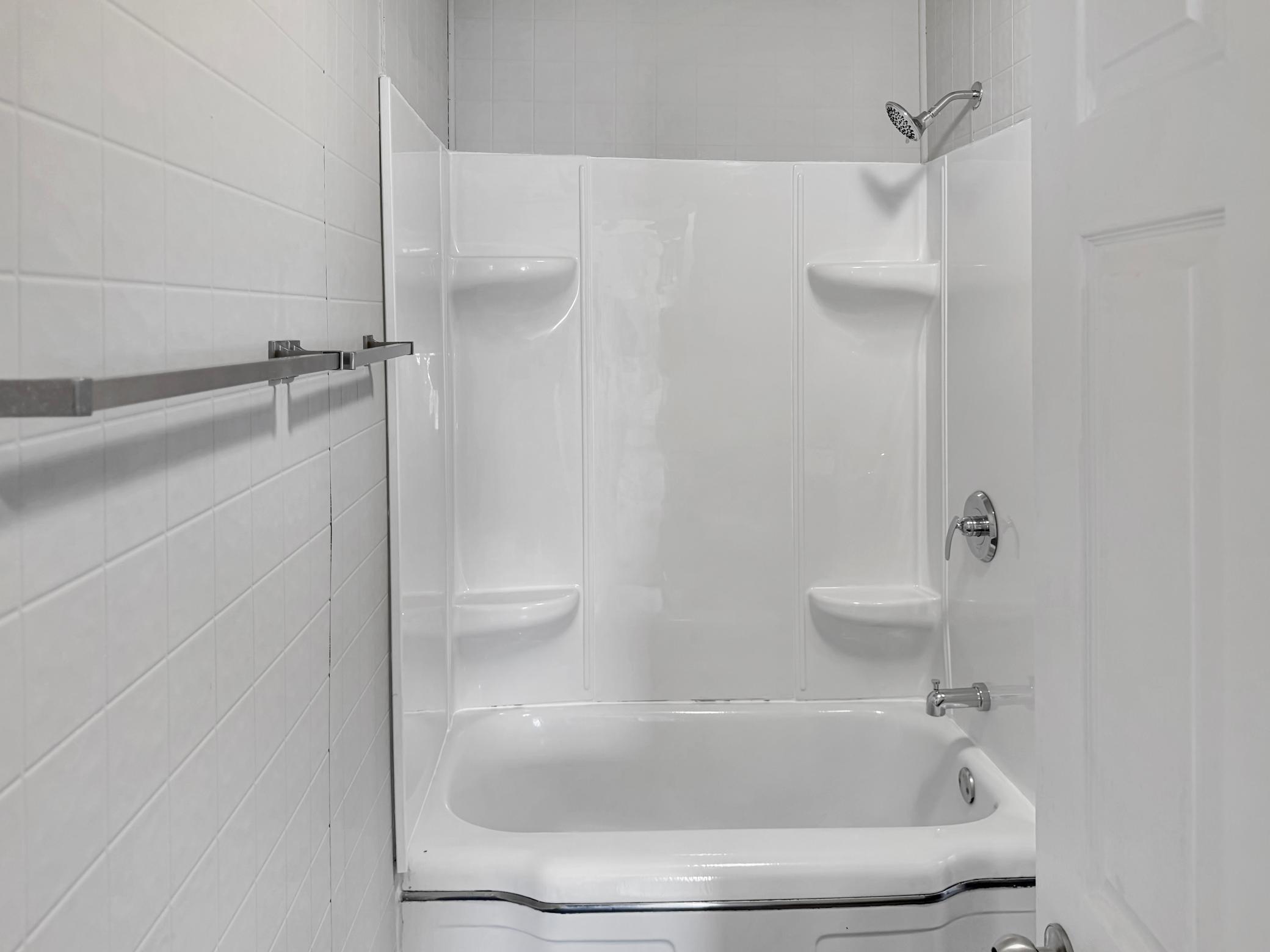 809 11th Avenue North Fargo, ND 58102 - Photo 18 of 33