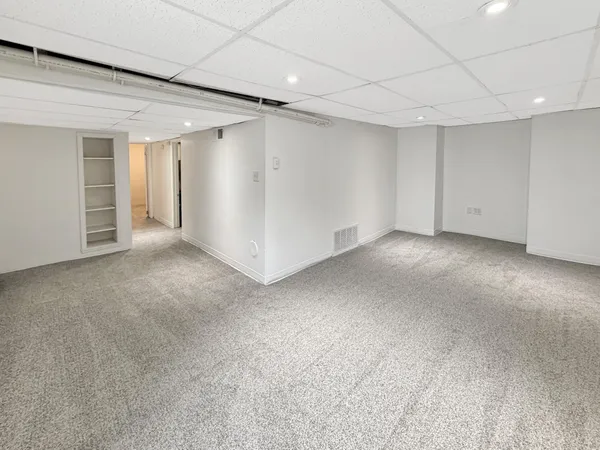 $185,000 | 809 11th Avenue North, Fargo, ND 58102