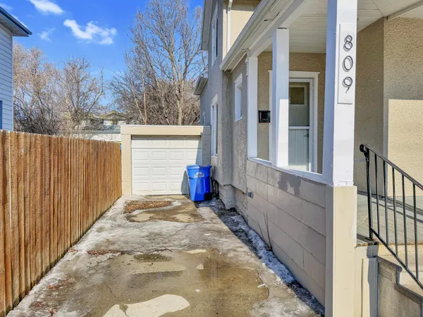 $185,000 | 809 11th Avenue North, Fargo, ND 58102