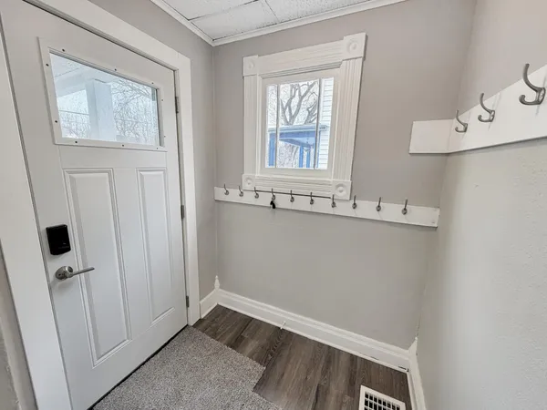 $185,000 | 809 11th Avenue North, Fargo, ND 58102