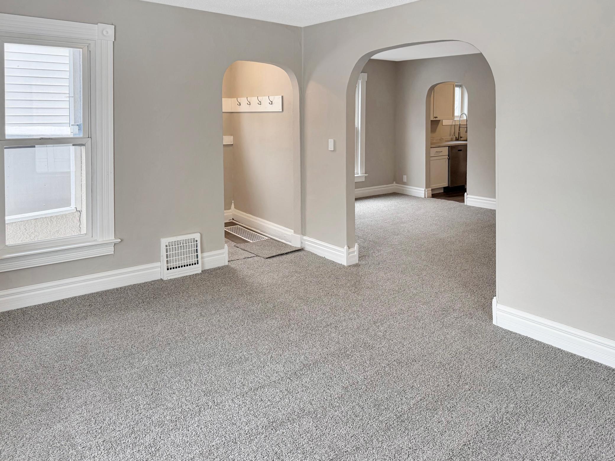 809 11th Avenue North Fargo, ND 58102 - Photo 5 of 33