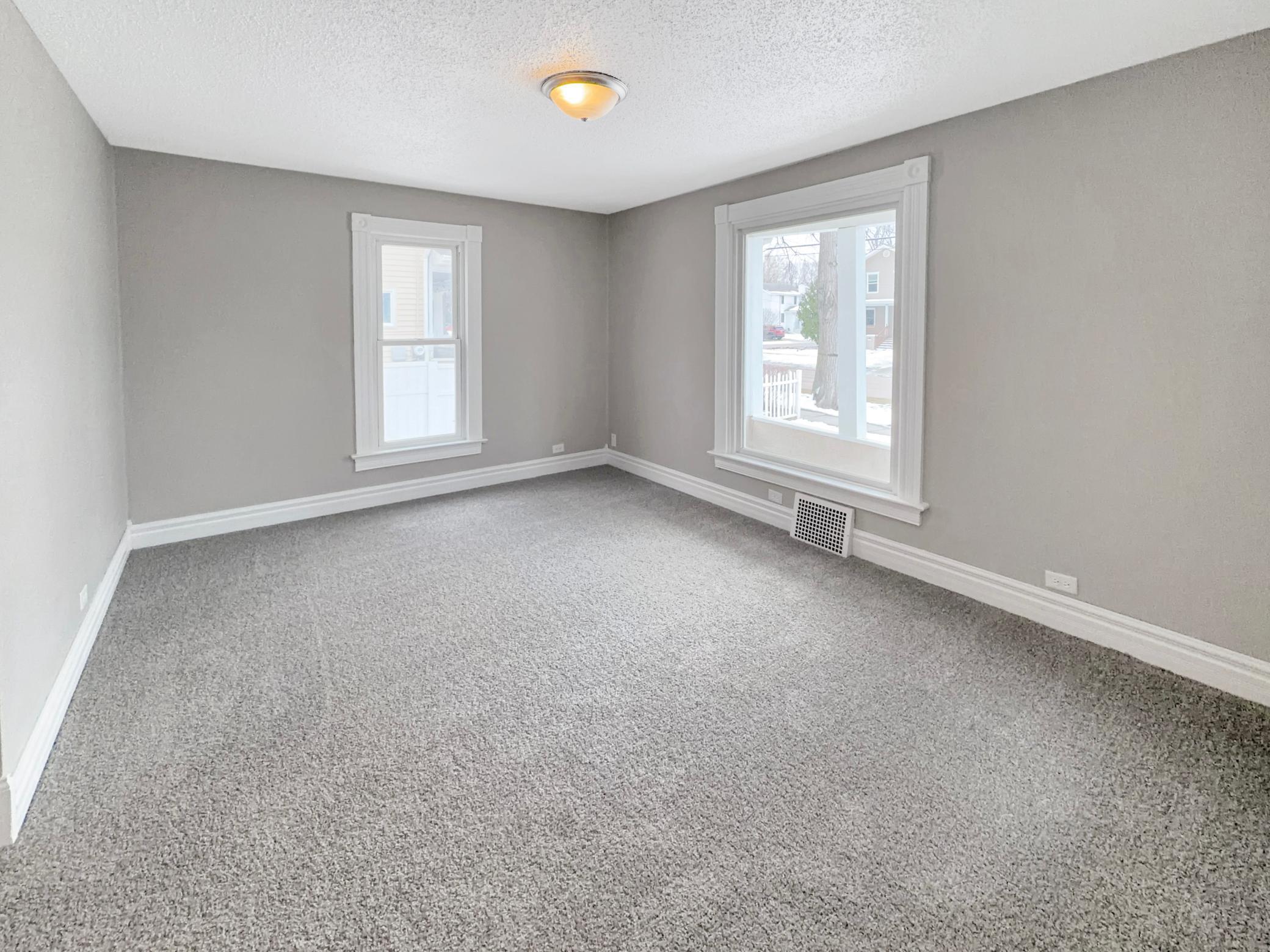 809 11th Avenue North Fargo, ND 58102 - Photo 6 of 33