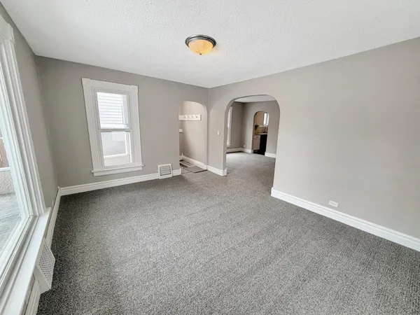 $185,000 | 809 11th Avenue North, Fargo, ND 58102