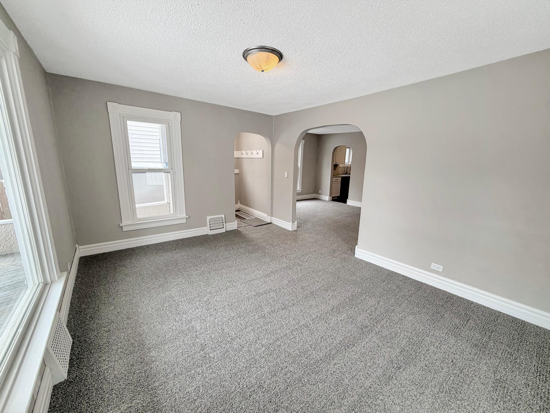 809 11th Avenue North Fargo, ND 58102 - Photo 7 of 33