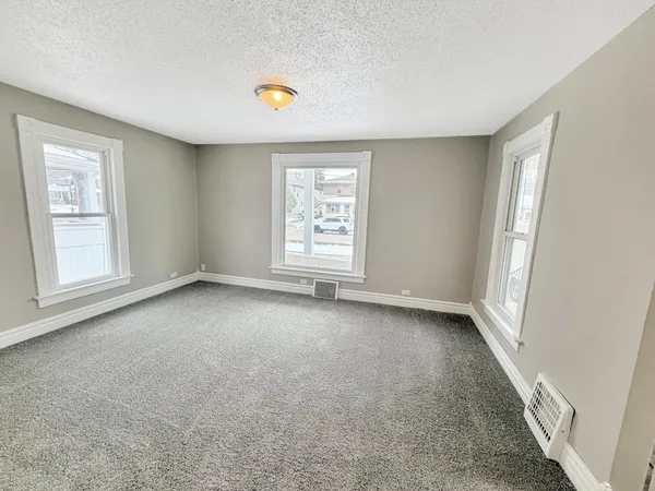 $185,000 | 809 11th Avenue North, Fargo, ND 58102