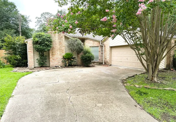 $2,000 | 15127 Forest Lodge Drive, Houston, TX 77070