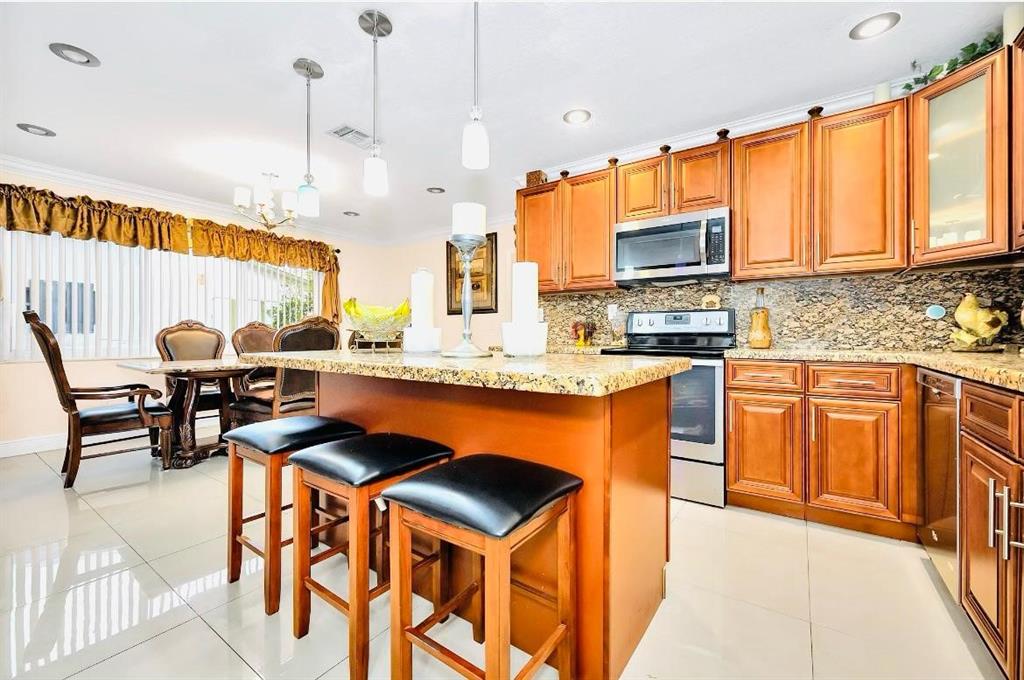 5101 Southwest 6th Place Margate, FL 33068 - Photo 2 of 6