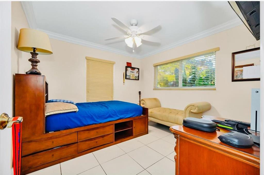 5101 Southwest 6th Place Margate, FL 33068 - Photo 4 of 6