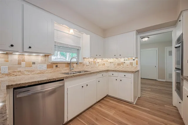 $339,000 | 614 Kyle Street, Sugar Land, TX 77478