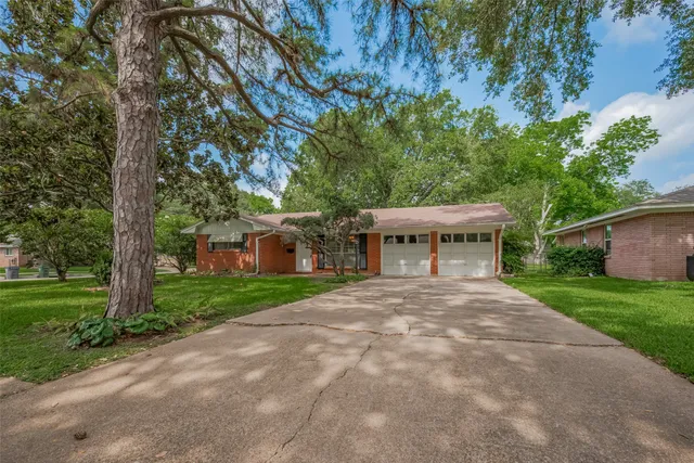 $339,000 | 614 Kyle Street, Sugar Land, TX 77478