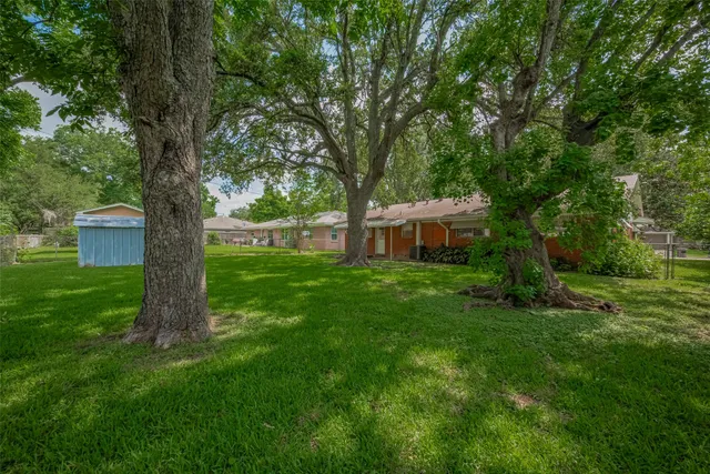 $339,000 | 614 Kyle Street, Sugar Land, TX 77478