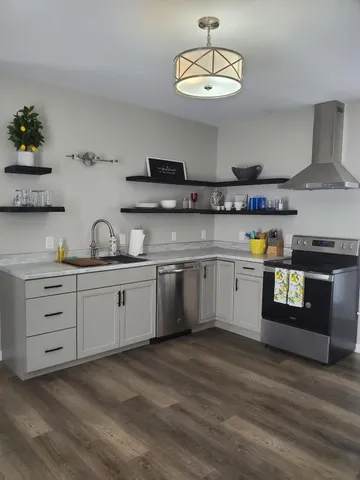 $349,900 | 100 3rd Street, Bangor, ME 04401