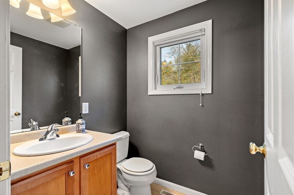 120 Lowell Road, Unit B Westford, MA 01886 - Photo 18 of 33 Gallery Image 18