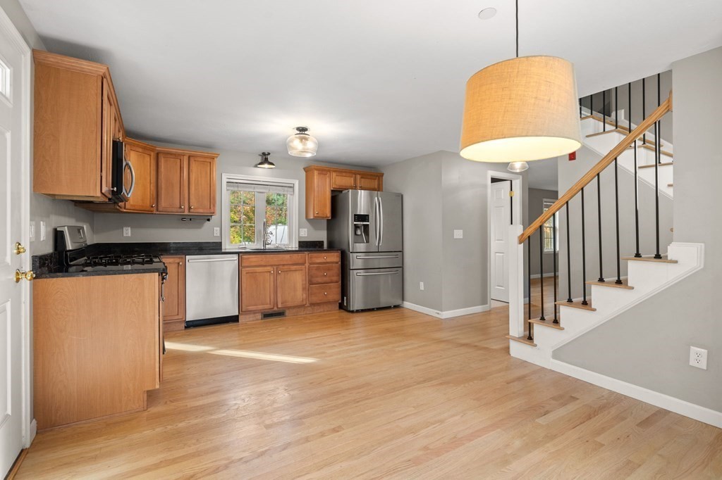 120 Lowell Road, Unit B Westford, MA 01886 - Photo 5 of 33 Gallery Image 5