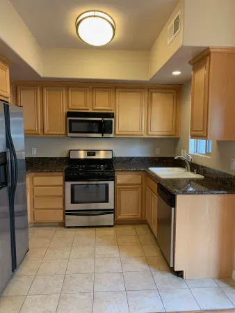 $3,600 | 3926 1/2 Iowa Street, San Diego, CA 92104