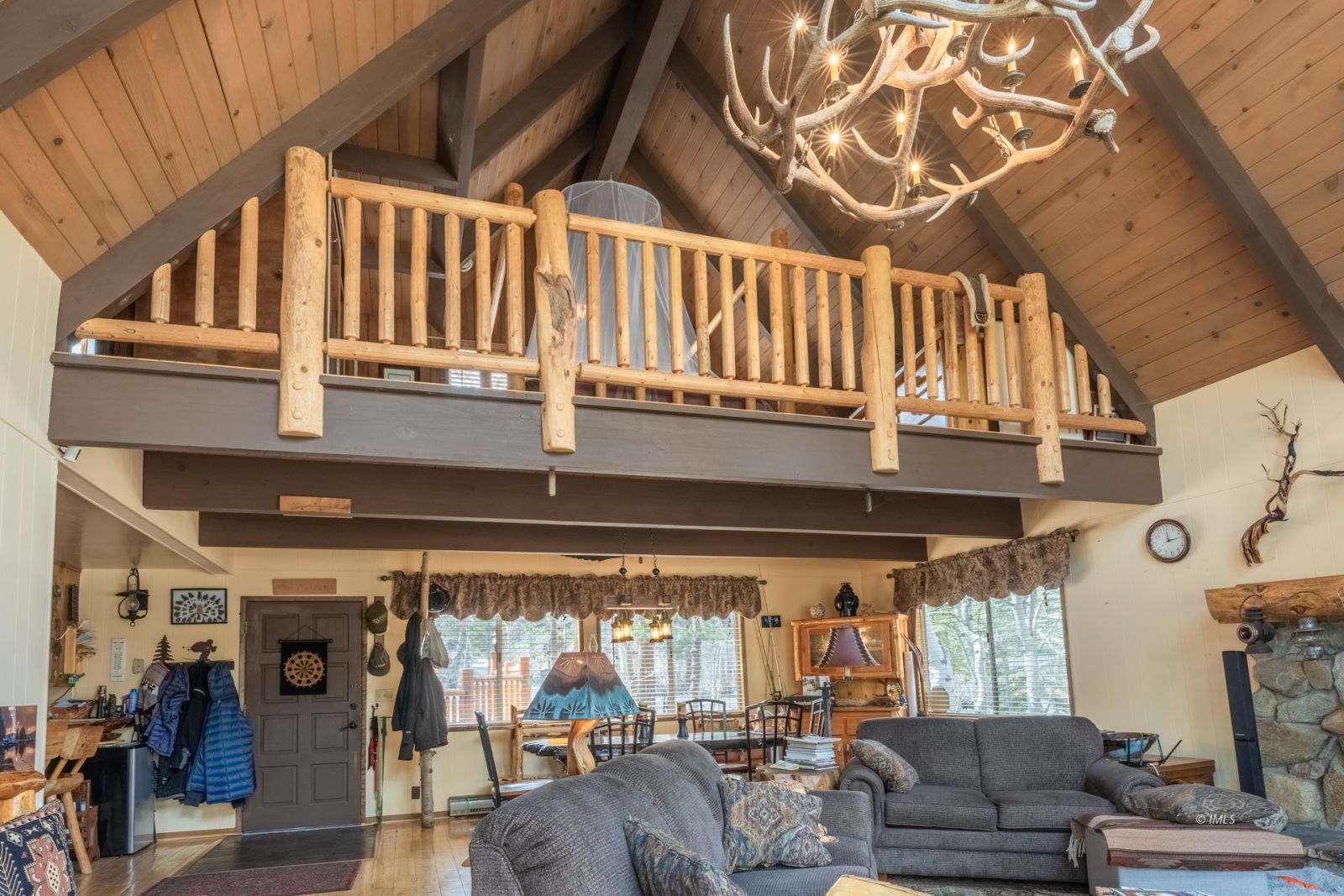 234 Brook Lane Bishop, CA 93514 - Photo 15 of 33 a view of dinning table and chairs in patio