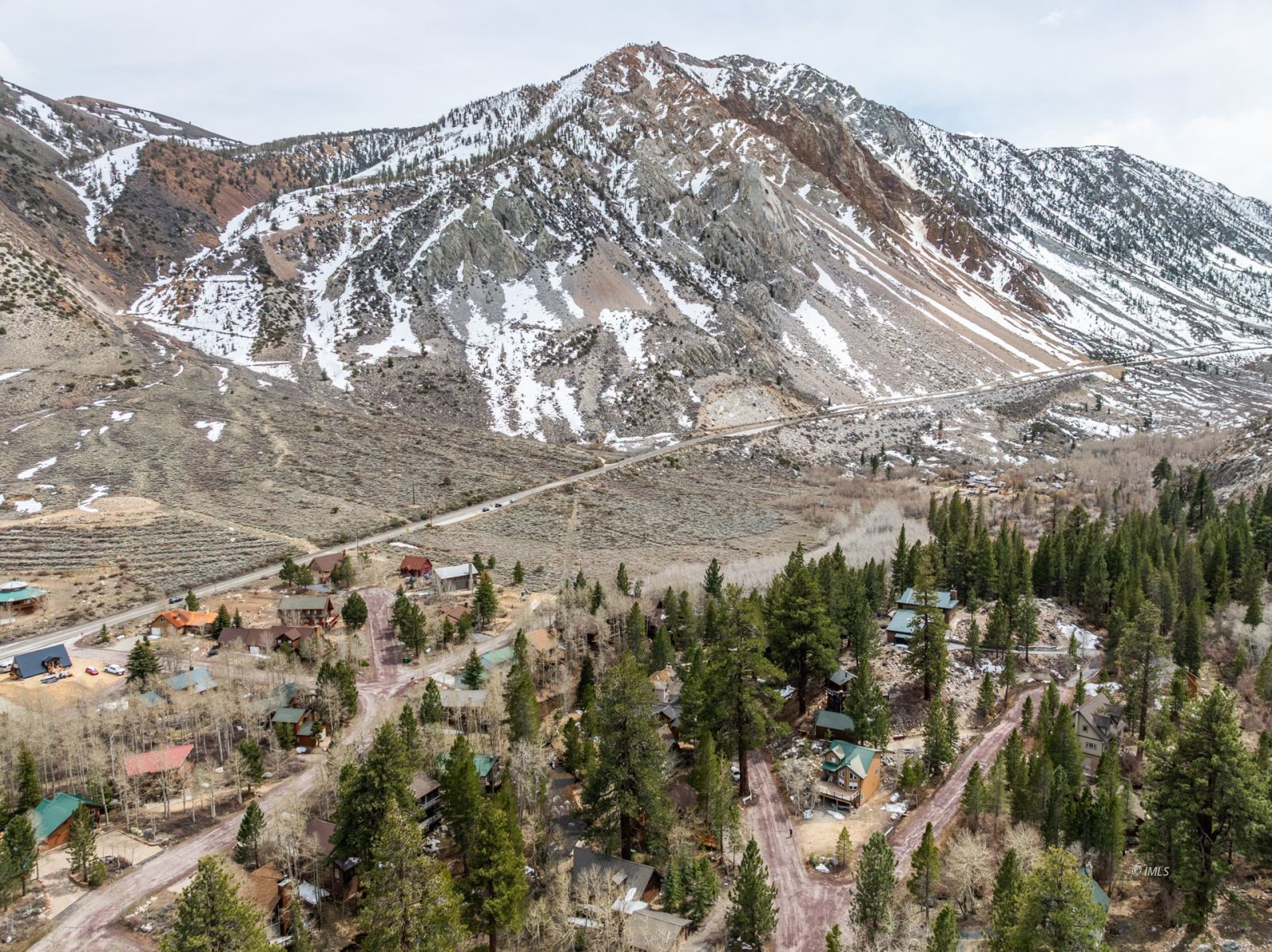 234 Brook Lane Bishop, CA 93514 - Photo 29 of 33 a view of a large building
