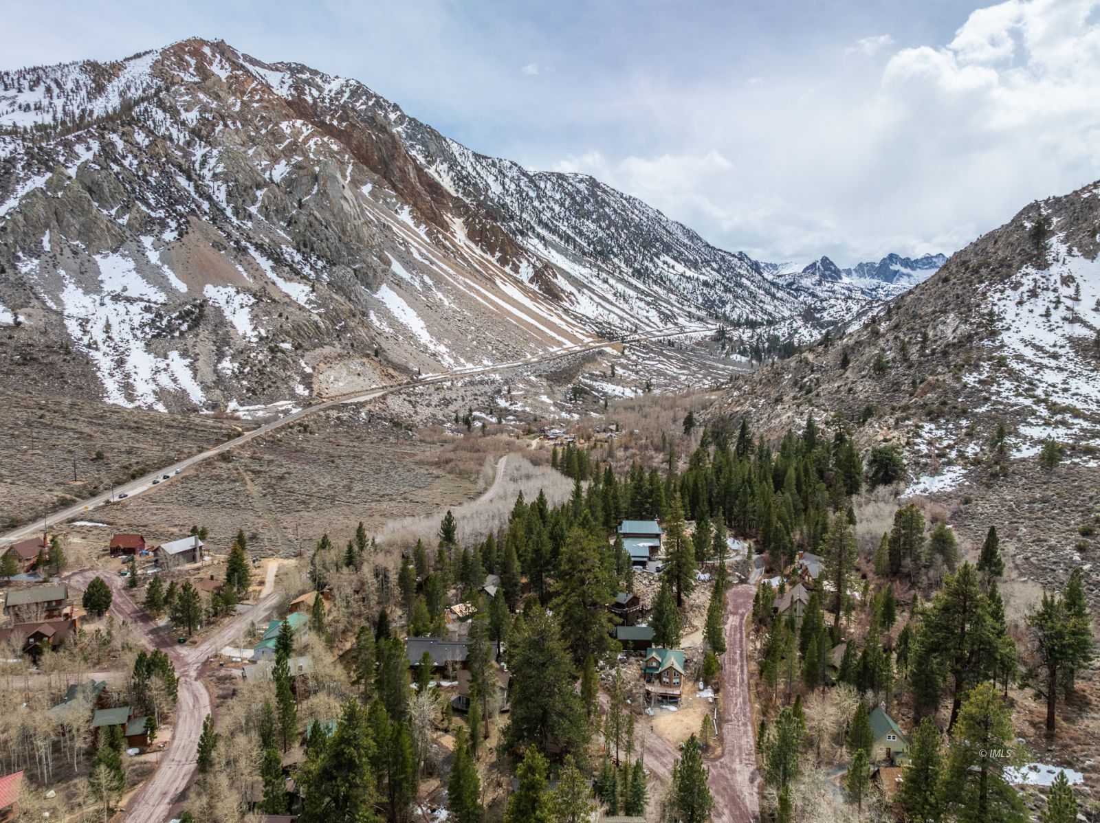 234 Brook Lane Bishop, CA 93514 - Photo 30 of 33 a view of a large building