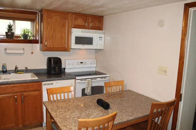 $639,900 | 48 Mansion Hill Drive, Lincoln, NH 03251