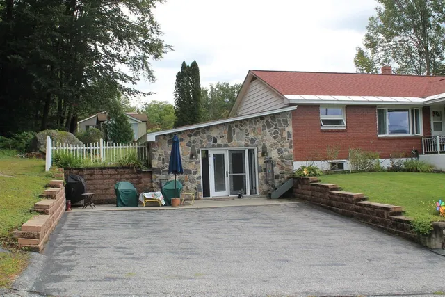 $639,900 | 48 Mansion Hill Drive, Lincoln, NH 03251