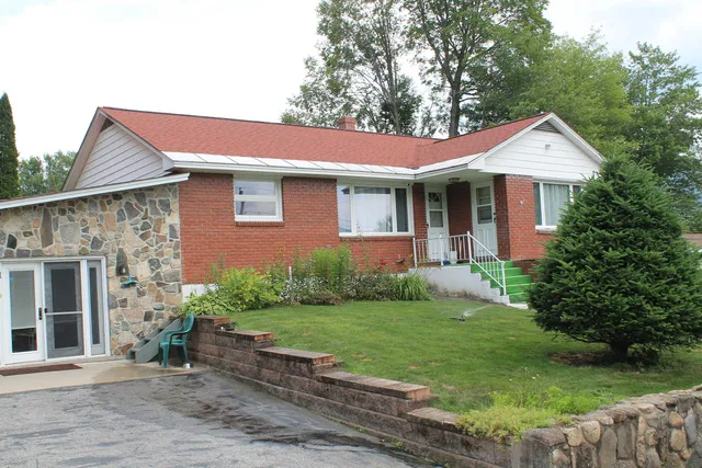 $639,900 | 48 Mansion Hill Drive, Lincoln, NH 03251