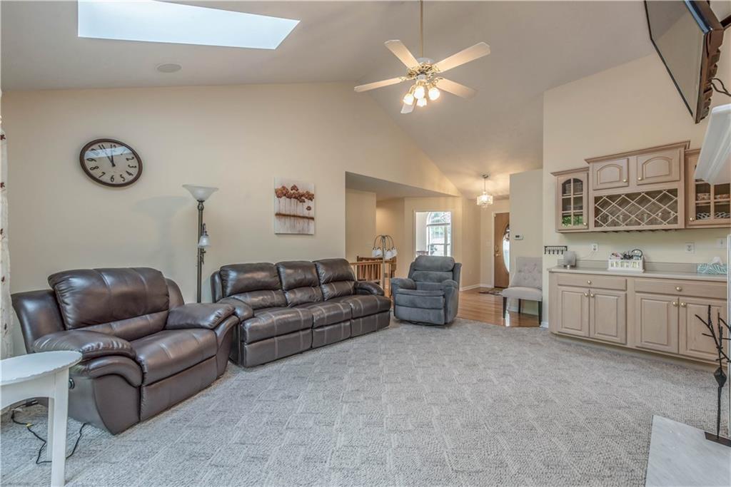 6523 Ten Point Circle Trafford, PA 15085 - Photo 11 of 25 Gallery Image 11