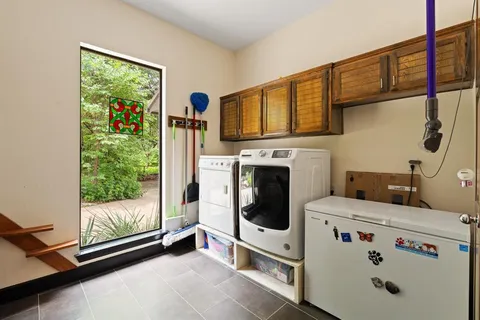 $869,900 | 613 Armadillo Court, Cedar Hill, TX 75104