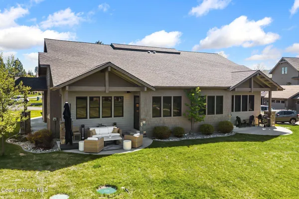 $1,165,000 | 563 Lakeshore Avenue, Dover, ID 83825
