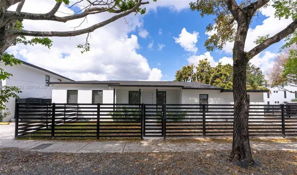 $4,500 | 2100 Southwest 6th Street, Miami, FL 33135