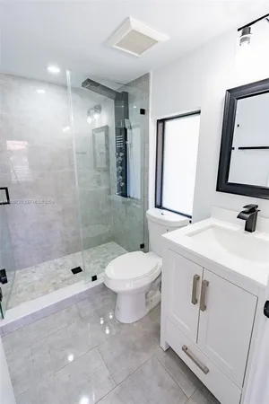 $4,500 | 2100 Southwest 6th Street, Miami, FL 33135