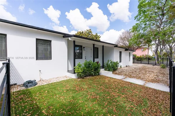 $4,500 | 2100 Southwest 6th Street, Miami, FL 33135