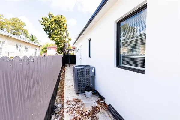 $4,500 | 2100 Southwest 6th Street, Miami, FL 33135