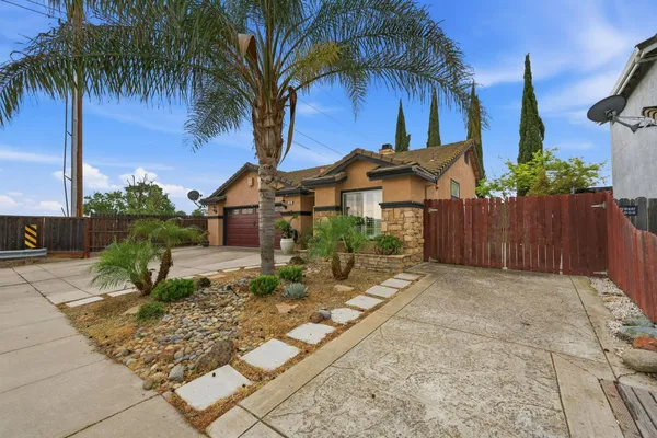 $599,950 | 592 Charlemagne Lane, Tracy, CA 95376