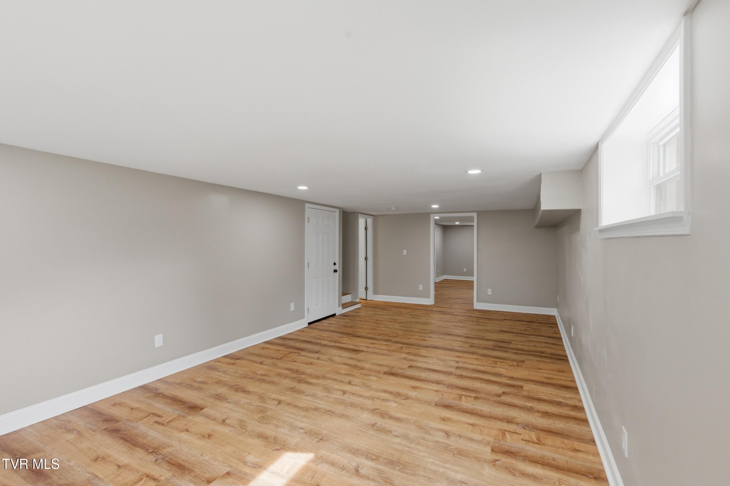 400 Martindale Road Bristol, TN 37620 - Photo 13 of 25 martin 17