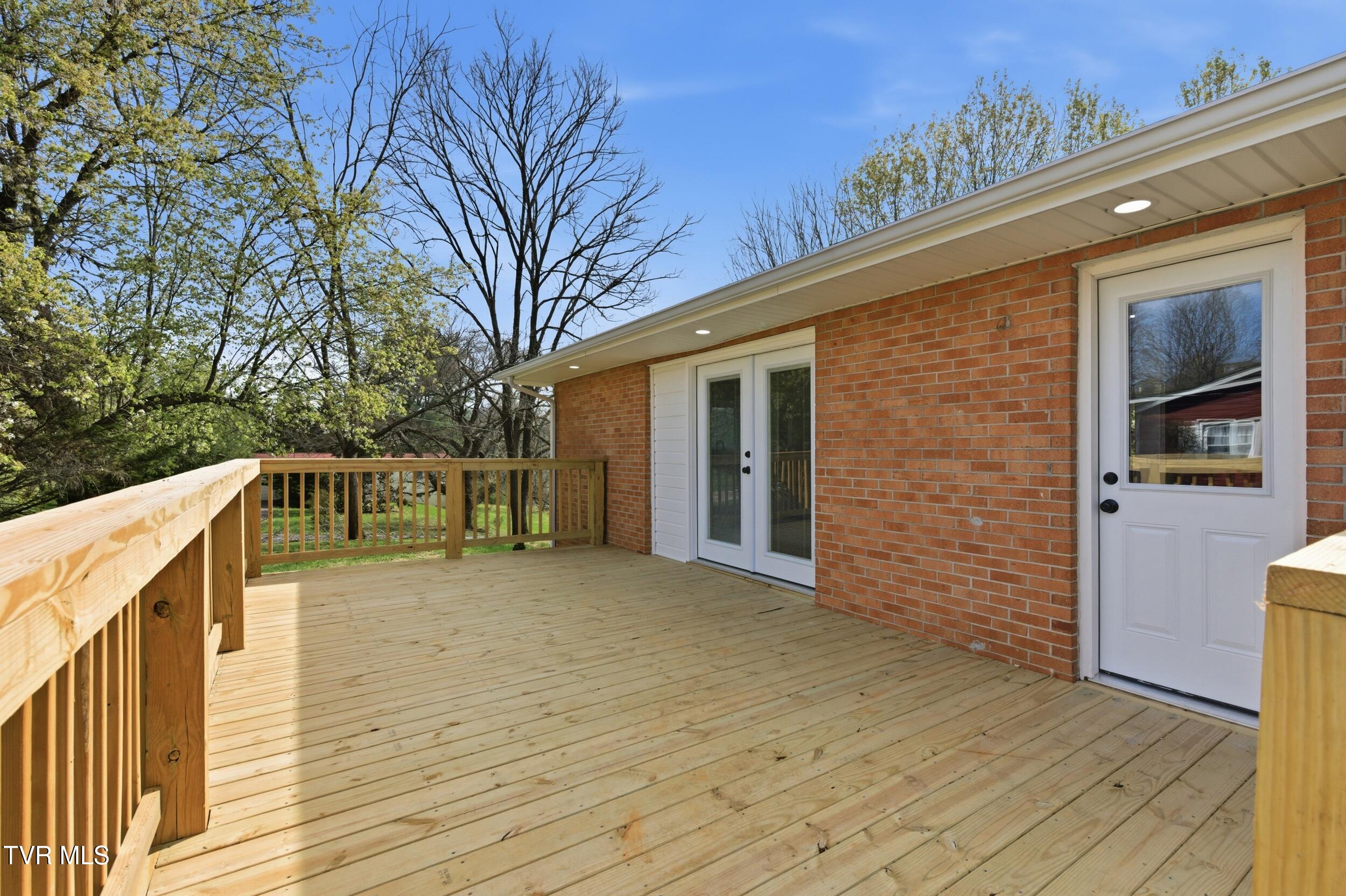 400 Martindale Road Bristol, TN 37620 - Photo 20 of 25 martin 25