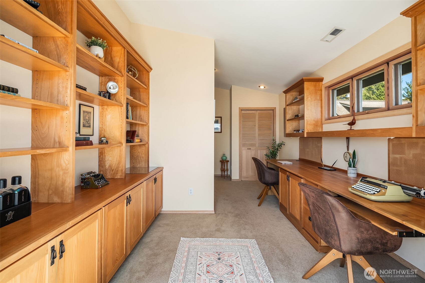20532 Chautauqua Beach Road Southwest Vashon, WA 98070 - Photo 26 of 37 Gallery Image 26