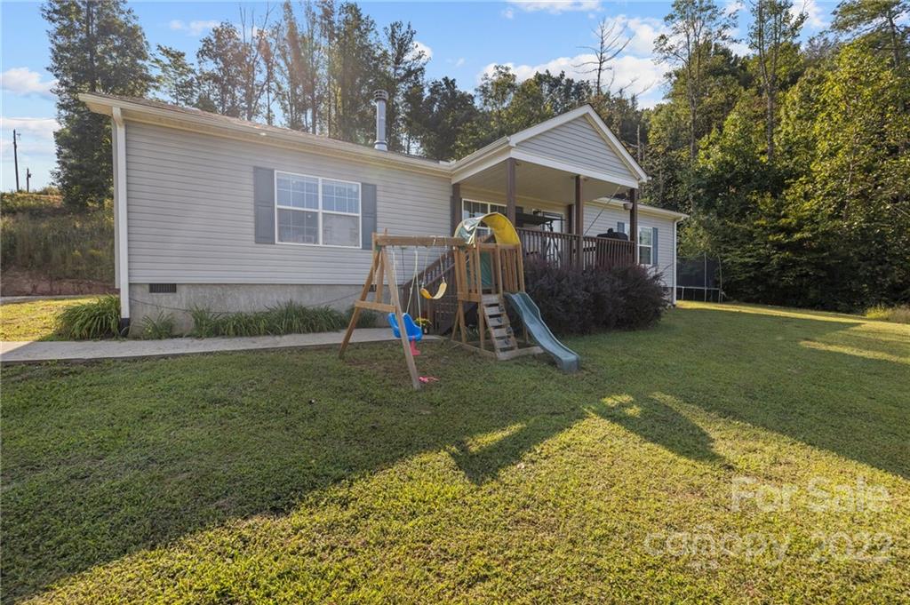 110 Cook Road Hot Springs, NC 28743 - Photo 3 of 37 Gallery Image 3
