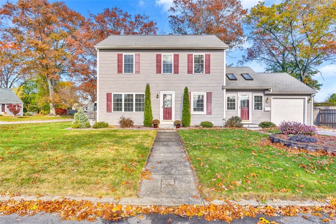 93 Grotto Avenue Warwick, RI 02888 - Photo 1 of 33