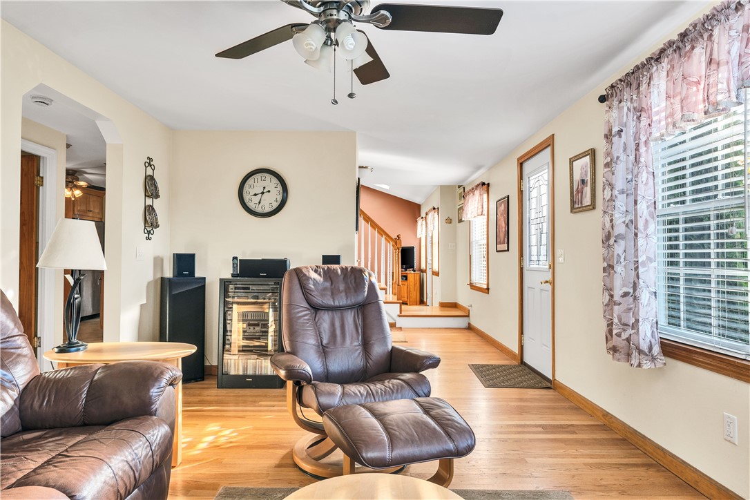 93 Grotto Avenue Warwick, RI 02888 - Photo 15 of 33