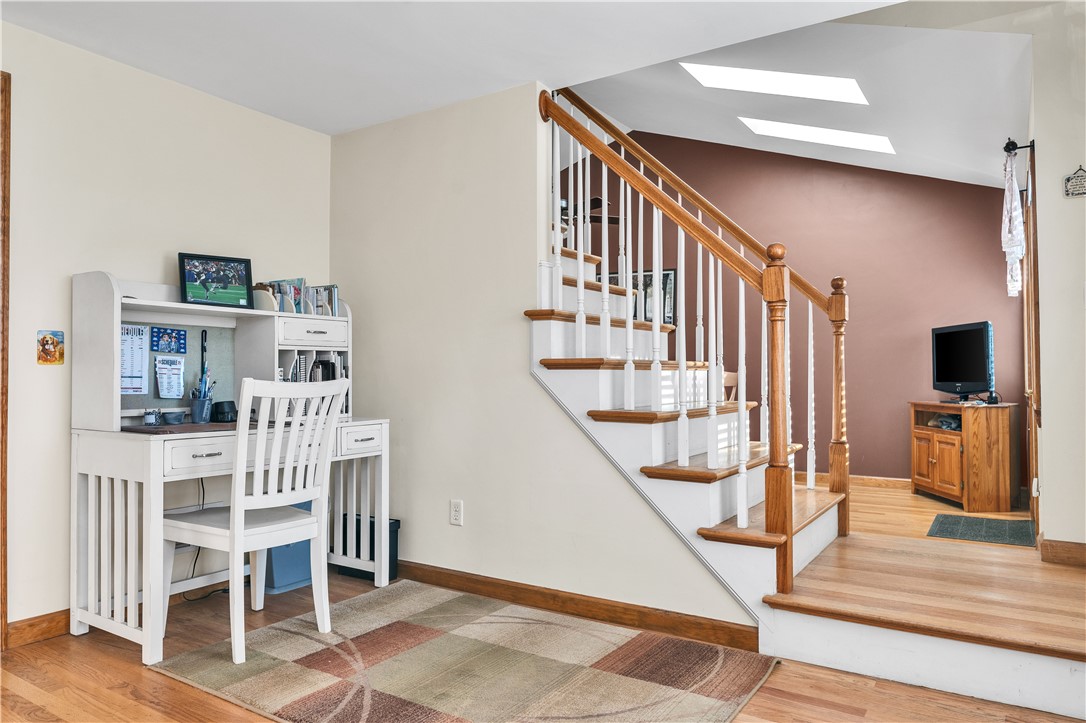 93 Grotto Avenue Warwick, RI 02888 - Photo 16 of 33