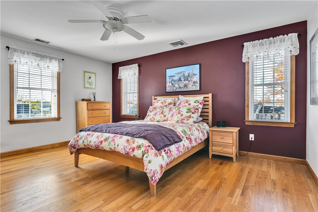 93 Grotto Avenue Warwick, RI 02888 - Photo 20 of 33