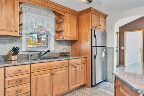 $475,000 | 93 Grotto Avenue, Warwick, RI 02888