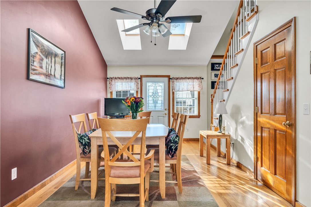 93 Grotto Avenue Warwick, RI 02888 - Photo 10 of 33