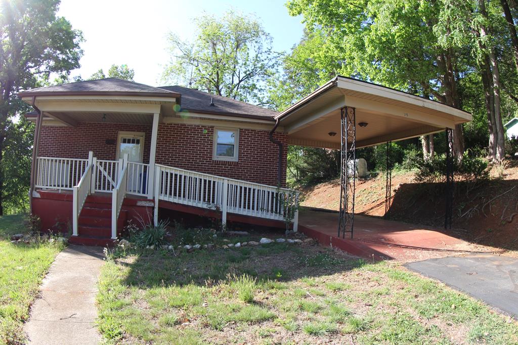 318 West Blue Ridge Street Stuart, VA 24171 - Photo 34 of 39 Gallery Image 34