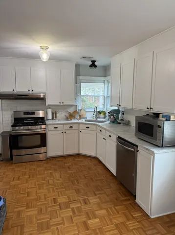 $3,480 | 415 Limbaker Street, Charleston, SC 29412