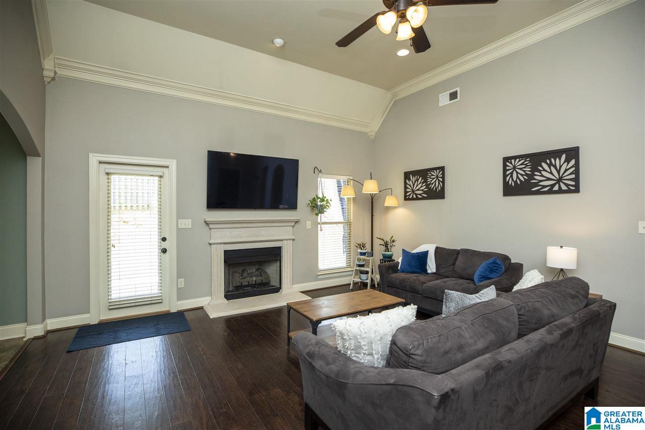 112 Sitton Circle Sterrett, AL 35147 - Photo 7 of 28