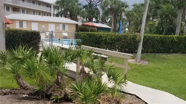 $4,200 | 3061 Sandpiper Bay Circle, Unit J301, Naples, FL 34112