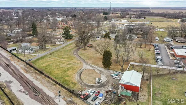 $60,000 | 318 East Buchanan Street, Carlinville, IL 62626